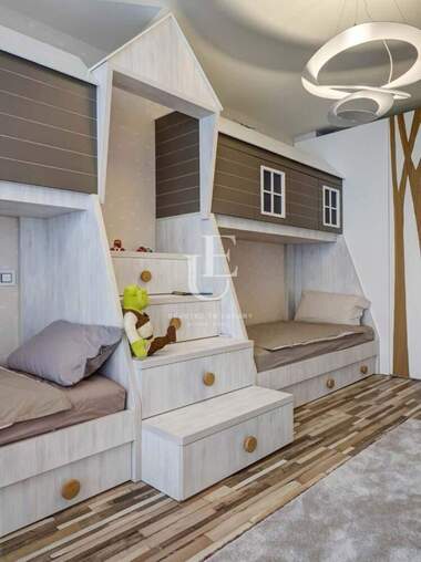 Închiriere - Apartament în Lozeneț,  Sofia