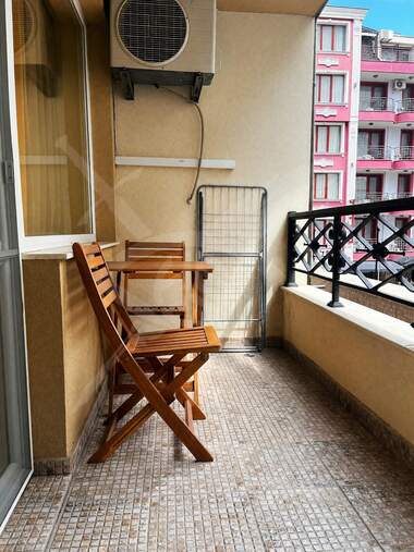 Miete - Wohnung in Lazur,  Burgas