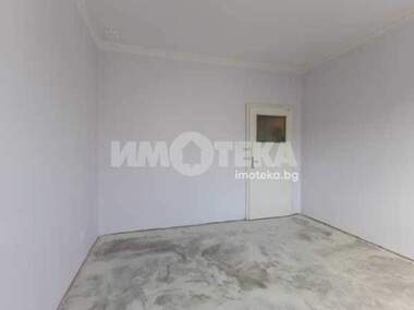 Продажа - Квартира в Младост 1,  Варна