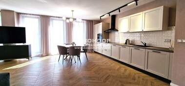 Vânzare - Apartament în Kărșiaka,  Plovdiv