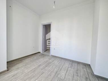 Vânzare - Apartament în Văzrajdane 3,  Varna