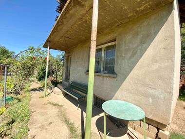 For sale - House in Promishlena zona - Iztok,  Ruse