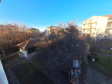 For sale - Floor of a house in Lozenec,  Iambol