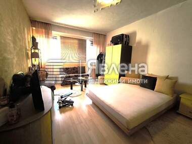 Продажба - Апартамент в Изток,  Перник