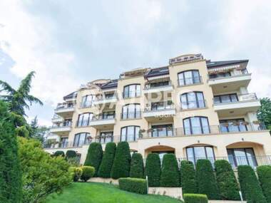 Închiriere - Apartament în Sfinții Constantin și Elena,  Varna