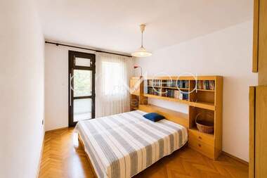 Vânzare - Apartament în Lazur,  Burgas