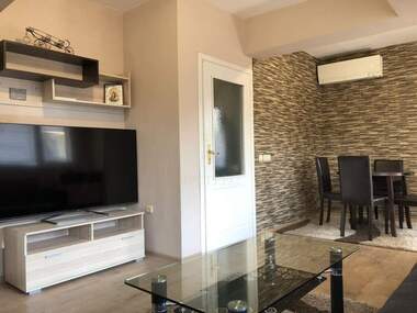 Închiriere - Apartament în Sădiîski,  Plovdiv