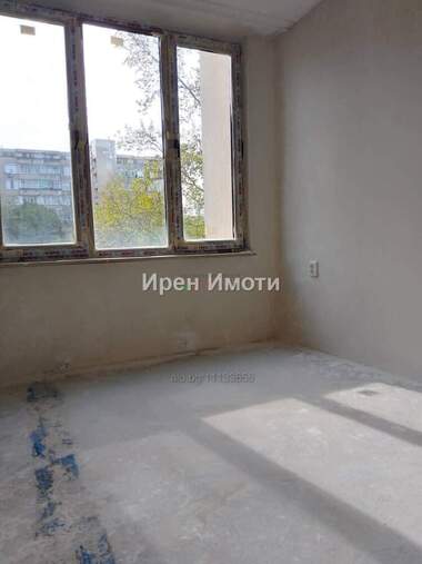Vânzare - Apartament în Diana,  Iambol