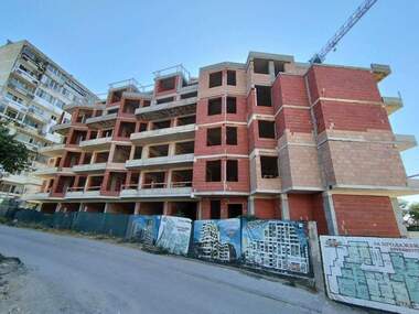 Продажба - Апартамент във Възраждане 1,  Варна