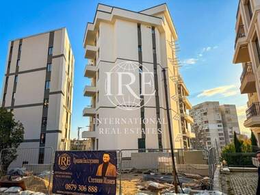 Продажба - Апартамент в Бриз,  Варна
