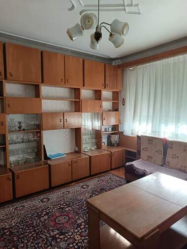 Продажба - Апартамент в Център,  София