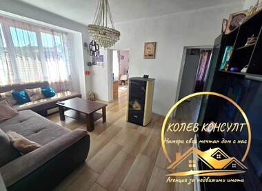 For sale - Floor of a house in Dimitrovgrad,  Haskovo