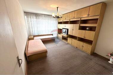 For sale - Apartment in Charodeyka - Iug,  Ruse