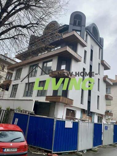 Продажа - Квартира в Център,  Бургас