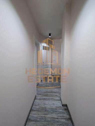Vânzare - Apartament în Center,  Varna