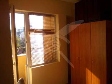 Închiriere - Apartament în Kolhozen pazar,  Varna