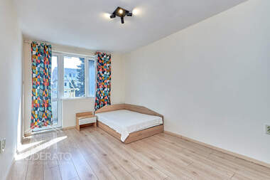 Vânzare - Apartament în Țentăr,  Burgas