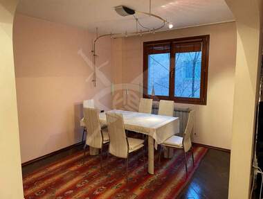 Kira - Apartman olarak Oborishte,  Sofia