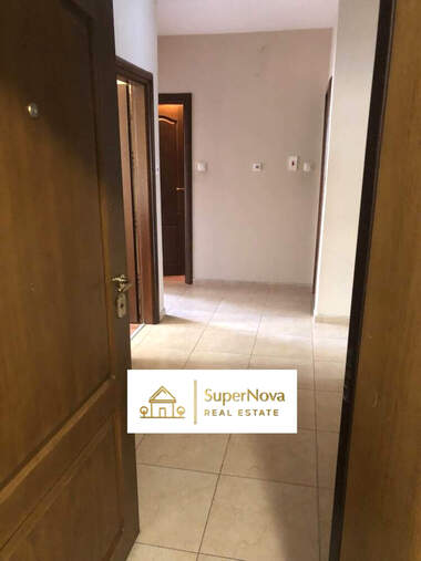 Închiriere - Apartament în Mladejki hălm,  Plovdiv