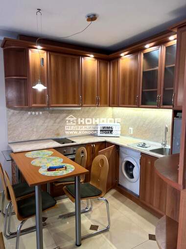 Наем - Апартамент в Кършияка,  Пловдив