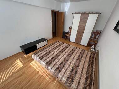 Miete - Wohnung in Zentar,  Burgas