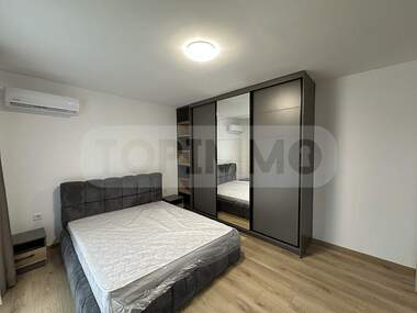 Vânzare - Apartament în Pceelina,  Varna