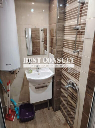 Închiriere - Apartament în Zdraveț,  Ruse
