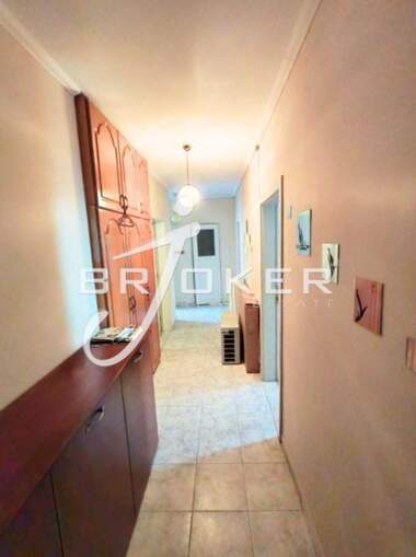 Închiriere - Apartament în Țentăr,  Kărdjali
