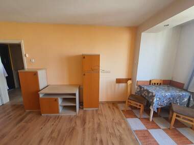 Аренда - Квартира в Център,  Перник