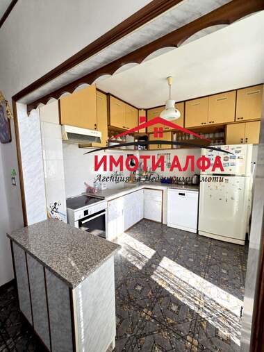 Продажа - Квартира в Овчарски,  Хасково