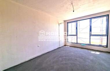 Vânzare - Apartament în Ostromila,  Plovdiv