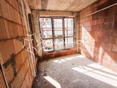 Vânzare - Apartament în Vinița,  Varna