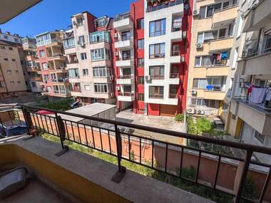 Miete - Wohnung in Wazrajdane,  Burgas
