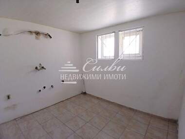 For sale - Floor of a house in Center,  Shumen