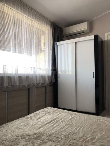Închiriere - Apartament în Sădiîski,  Plovdiv