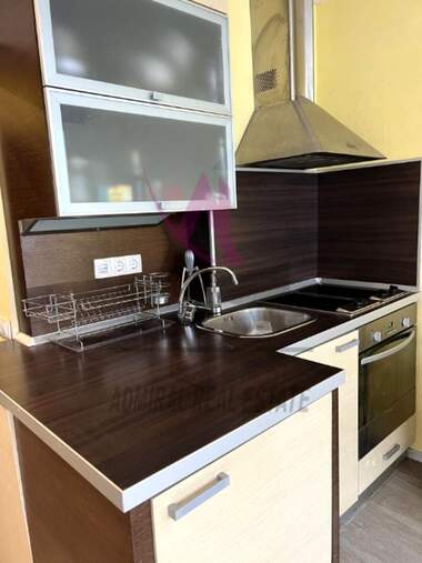 For rent - Apartment in Sportna zala,  Varna