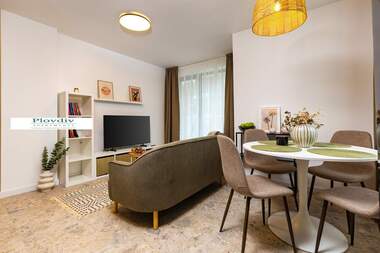 Miete - Wohnung in Mladejki halm,  Plowdiw