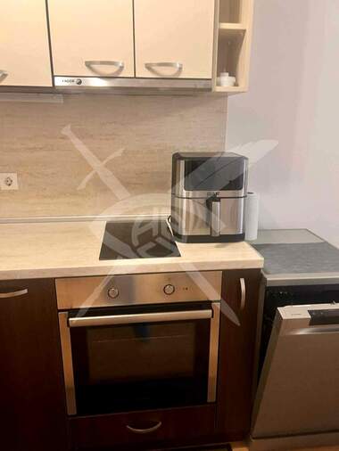 For rent - Apartment in Kolhozen pazar,  Varna