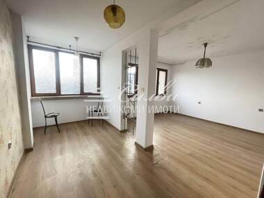 For sale - Apartment in Pazara,  Shumen