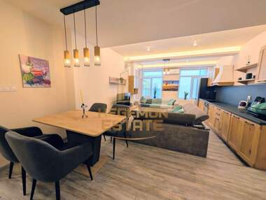 Vânzare - Apartament în Center,  Varna