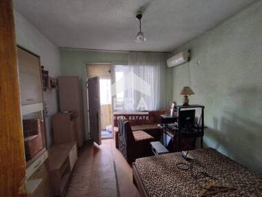 For sale - Apartment in Ovcharski,  Haskovo