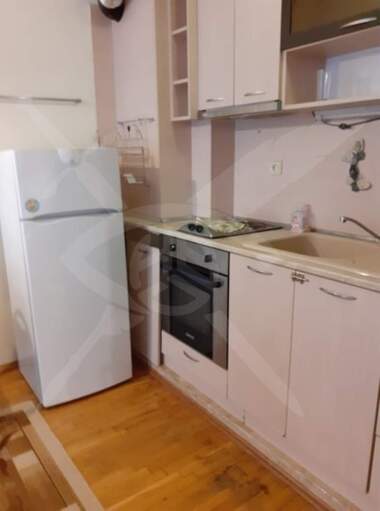Închiriere - Apartament în VINS - Ceerven ploștiad,  Varna