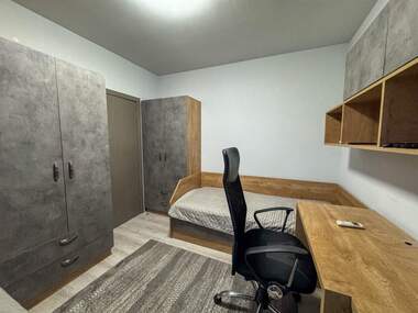 Închiriere - Apartament în Izgrev,  Burgas