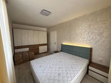 Închiriere - Apartament în Izgrev,  Burgas