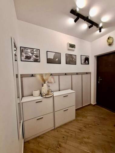 Miete - Wohnung in Wazrajdane,  Burgas