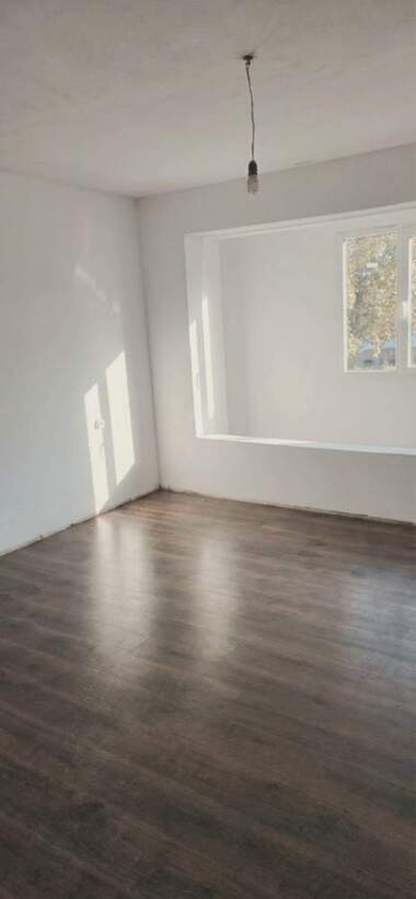 Vânzare - Apartament în Botuneț,  Sofia