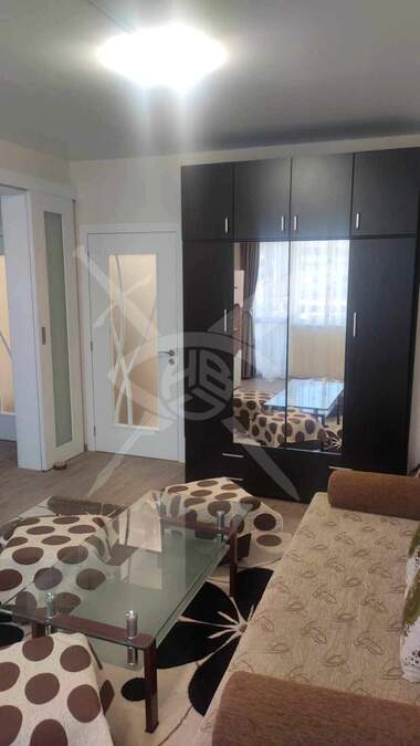 Închiriere - Apartament în VINS - Ceerven ploștiad,  Varna