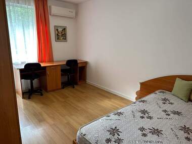 Închiriere - Apartament în Lazur,  Burgas