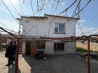 For sale - House in Lozarevo,  Burgas