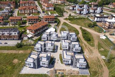 Продажба - Къща в Панчарево,  София